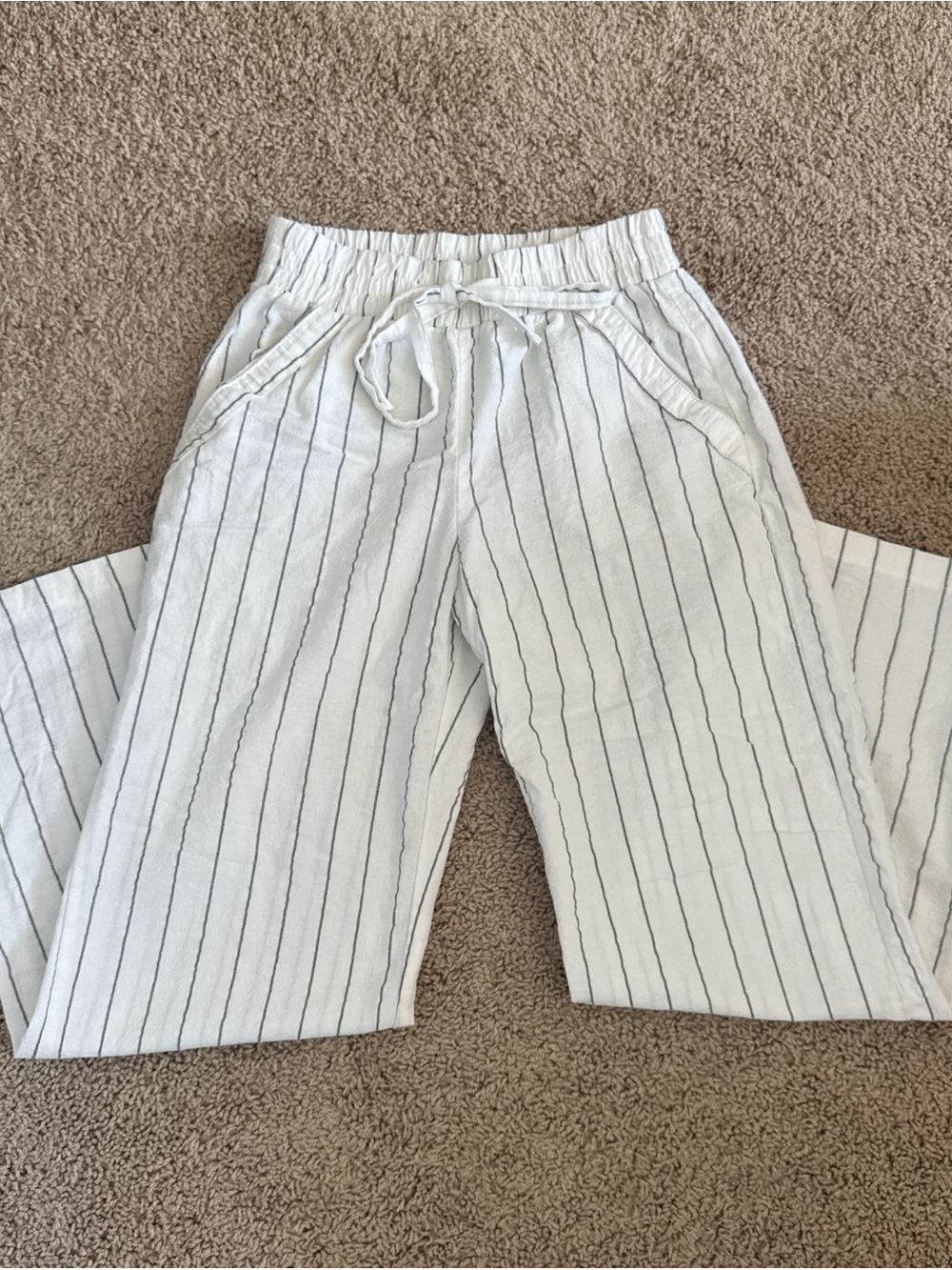 Sienna Sky White with Black Stripe Drawstring Pants